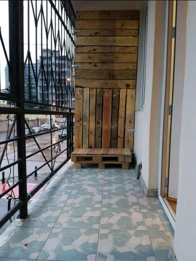 Enjoy The Hostel Batumi Exterior foto